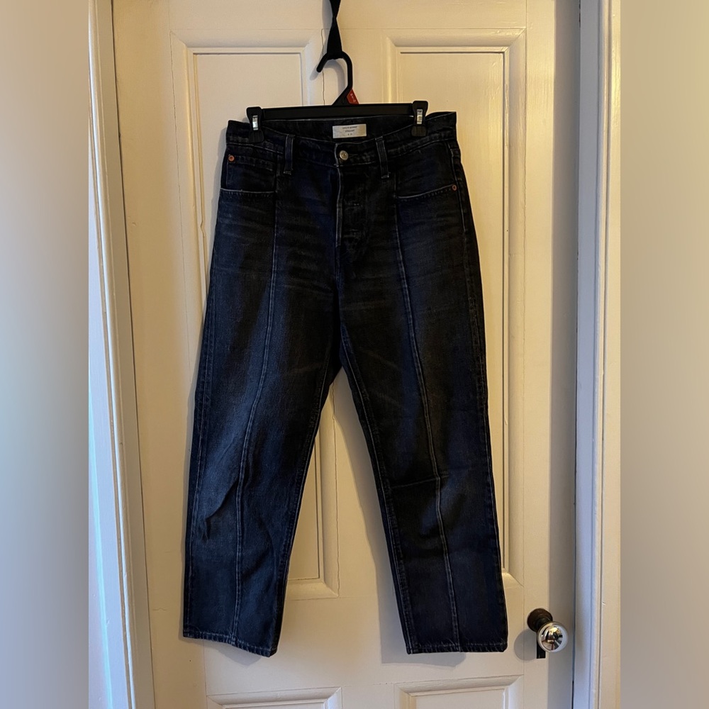 Levi’s Altered Straight women’s 29 crop black jeans with seams